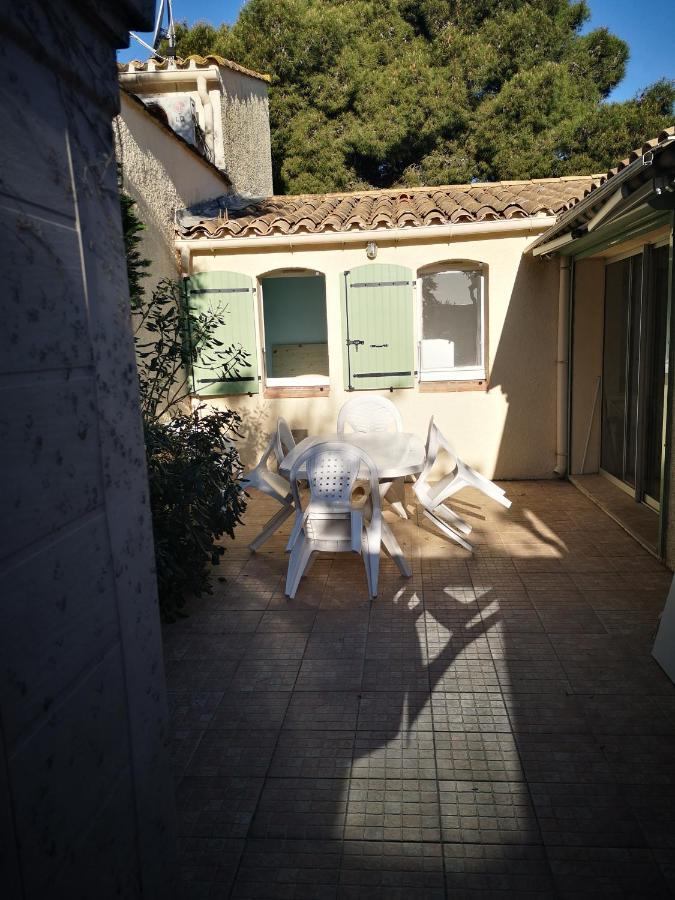 Maisonnette 6 Pers Rez De Jardin Avec Terrasse * Agde